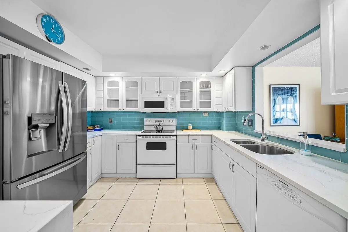 Photo 3 at 3900 Galt Ocean Drive 1004, Fort Lauderdale