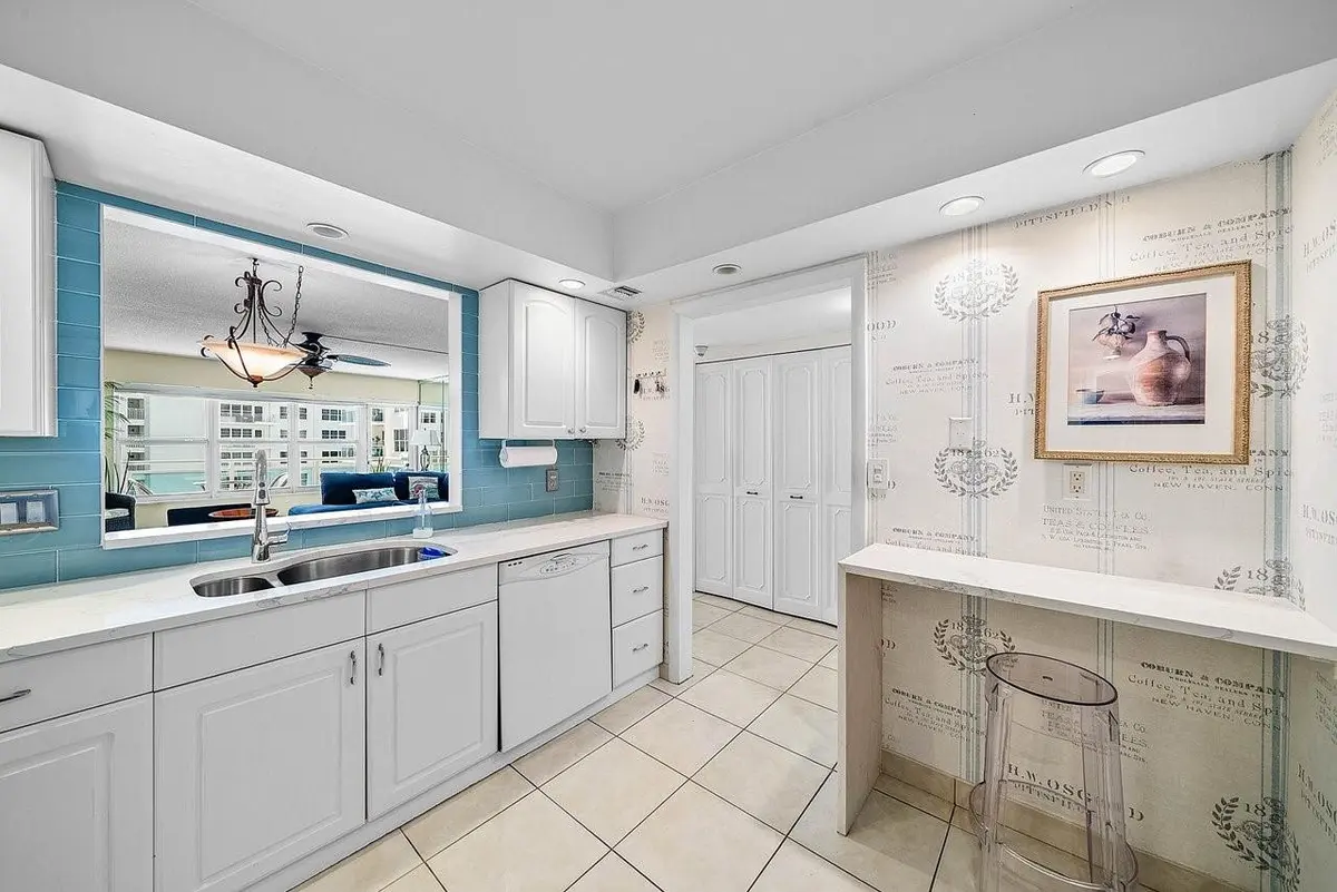 Photo 5 at 3900 Galt Ocean Drive 1004, Fort Lauderdale
