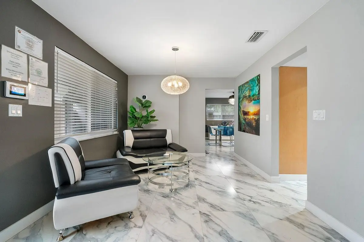Photo 6 at 600 NW 22nd Court, Wilton Manors