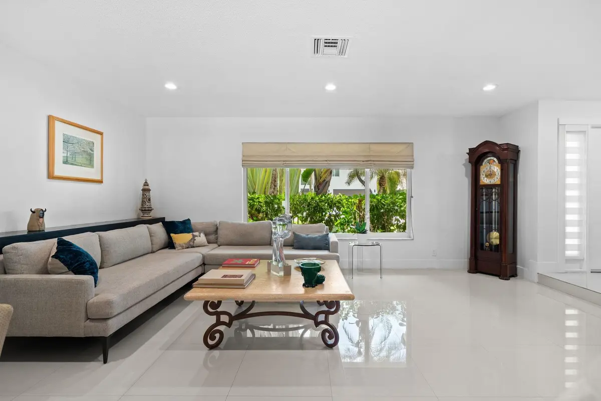 Photo 6 at 326 Seven Isles Drive, Fort Lauderdale