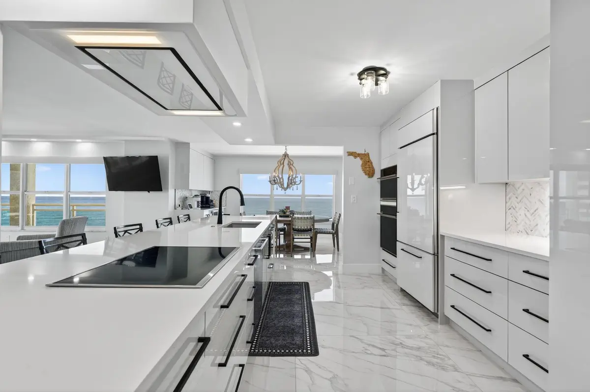 Photo 8 at 3900 Galt Ocean Drive 817, Fort Lauderdale