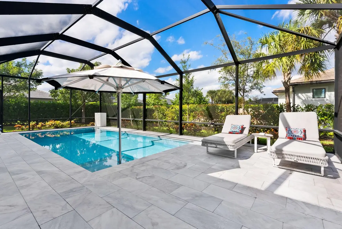 Photo 2 at 2535 Primrose Place, Oakland Park