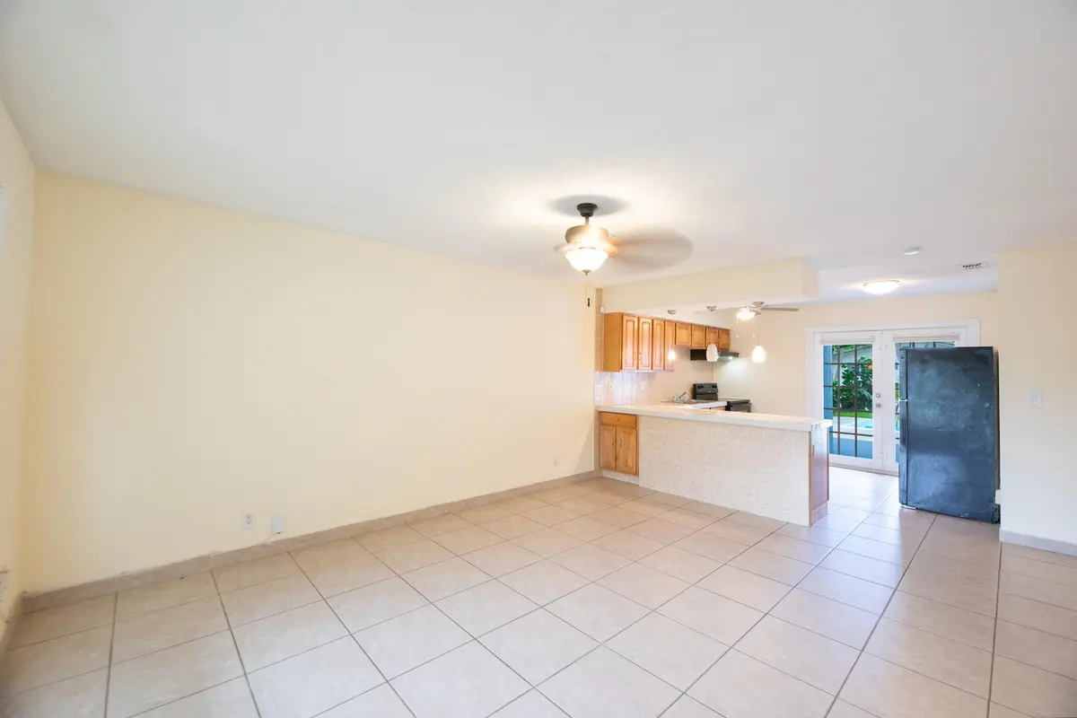 Photo 7 at 4500 NE 15th Avenue, Oakland Park
