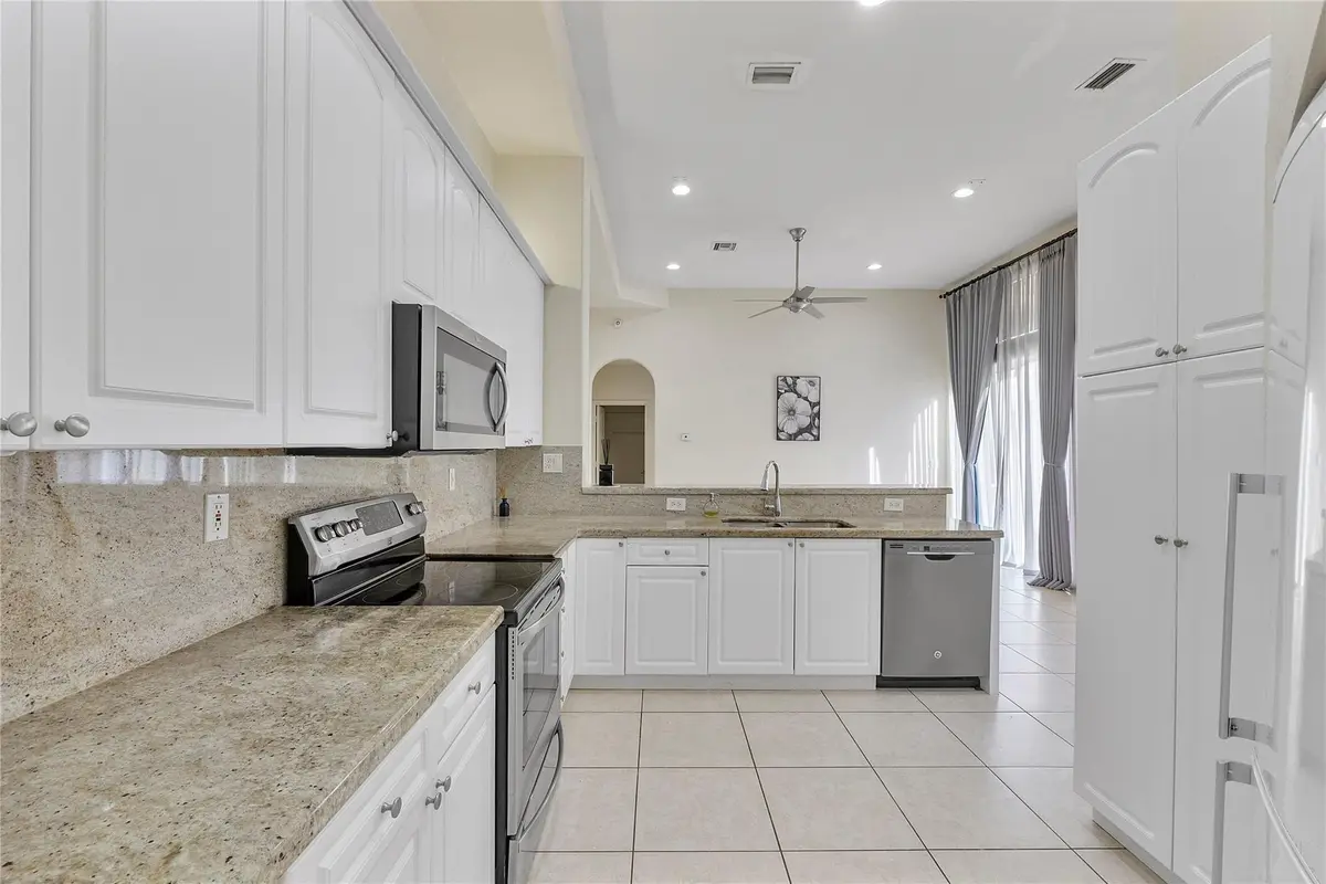 Photo 3 at 5834 NW 125th Terrace, Coral Springs