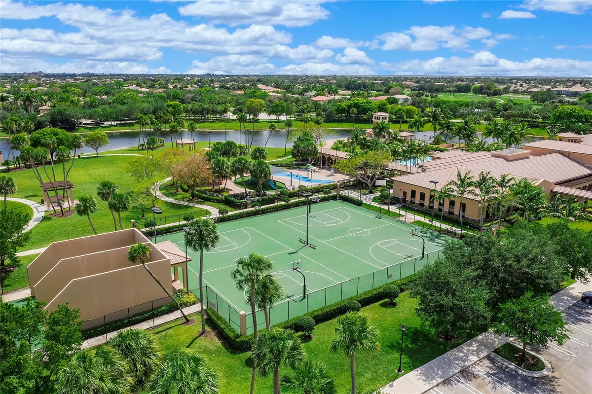 Photo 4 at 5834 NW 125th Terrace, Coral Springs