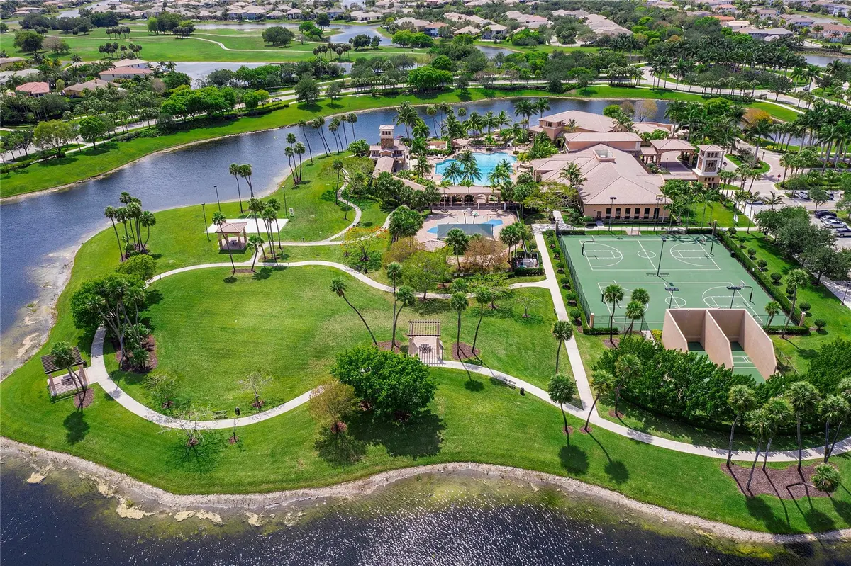 Photo 5 at 5834 NW 125th Terrace, Coral Springs