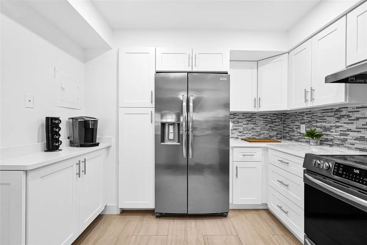 Photo 8 at 3900 Galt Ocean Drive 704, Fort Lauderdale