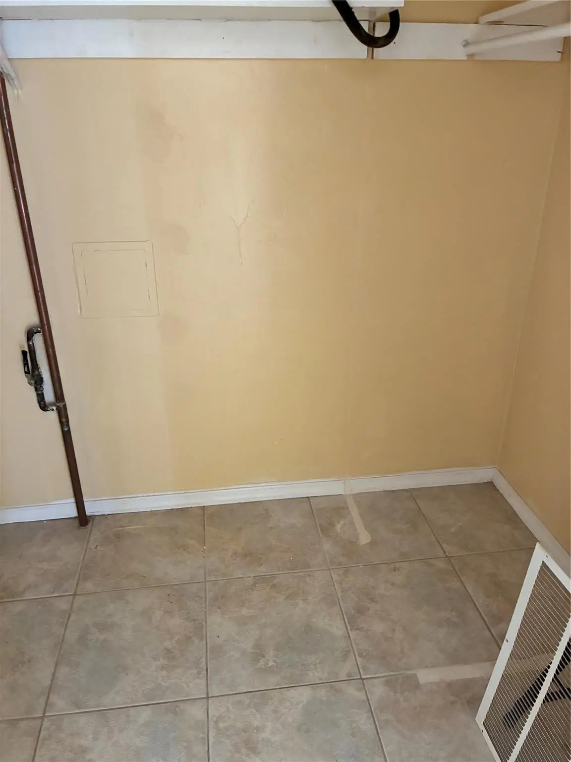 Photo 8 at 3040 NE 16th Avenue A210, Oakland Park