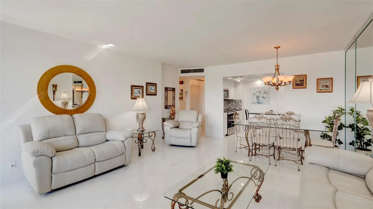 Photo 2 at 3333 NE 34th Street 811, Fort Lauderdale