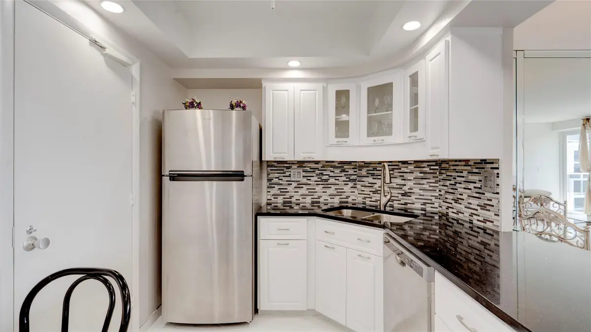 Photo 6 at 3333 NE 34th Street 811, Fort Lauderdale