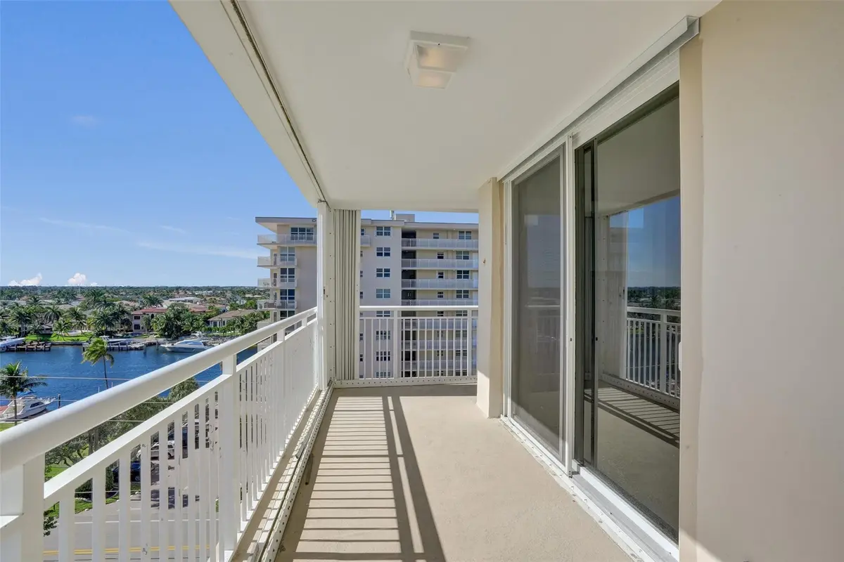 Photo 5 at 1051 Hillsboro Mile 702e, Hillsboro Beach