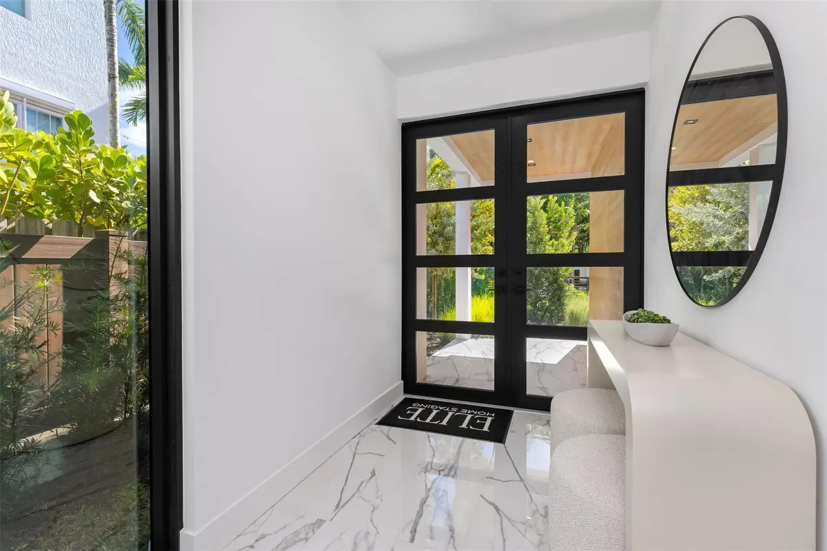 Photo 6 at 1621 E Broward Boulevard, Fort Lauderdale