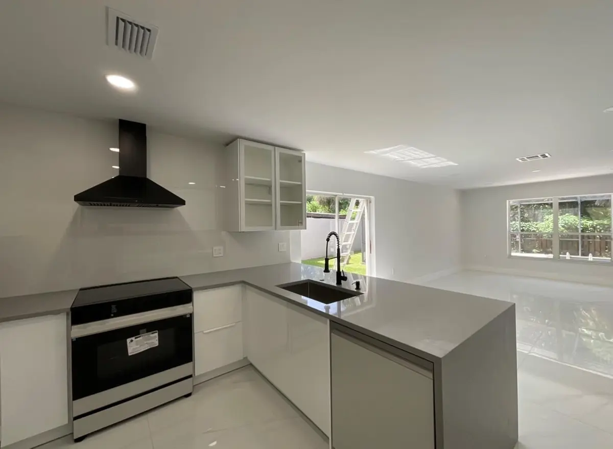 Photo 7 at 6805 NW 75th Place, Parkland