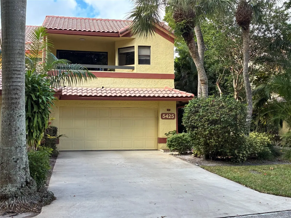 Photo 5 at 5425 10th Fairway Drive 3, Delray Beach