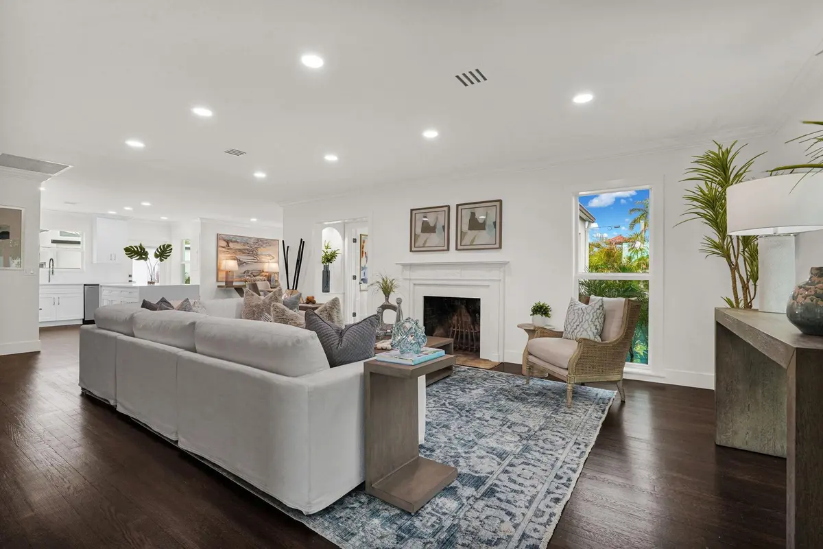 Photo 5 at 4015 Washington Road, West Palm Beach