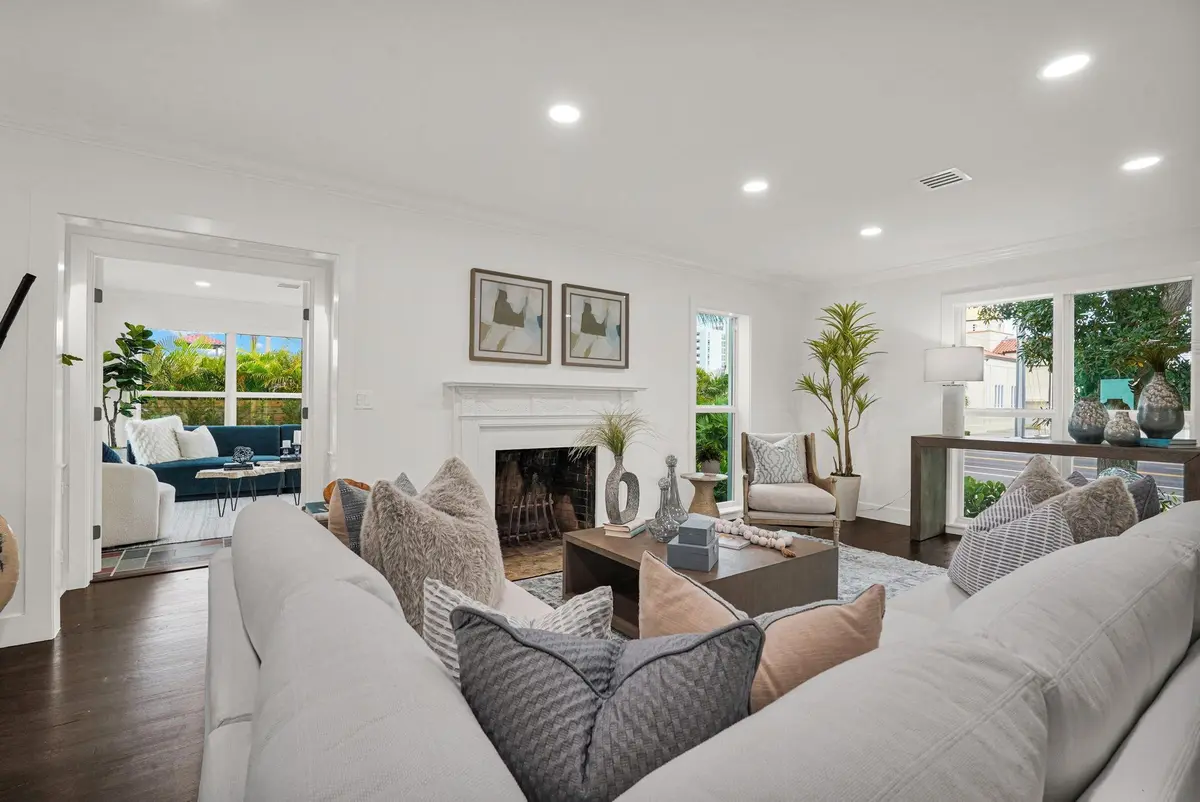 Photo 8 at 4015 Washington Road, West Palm Beach
