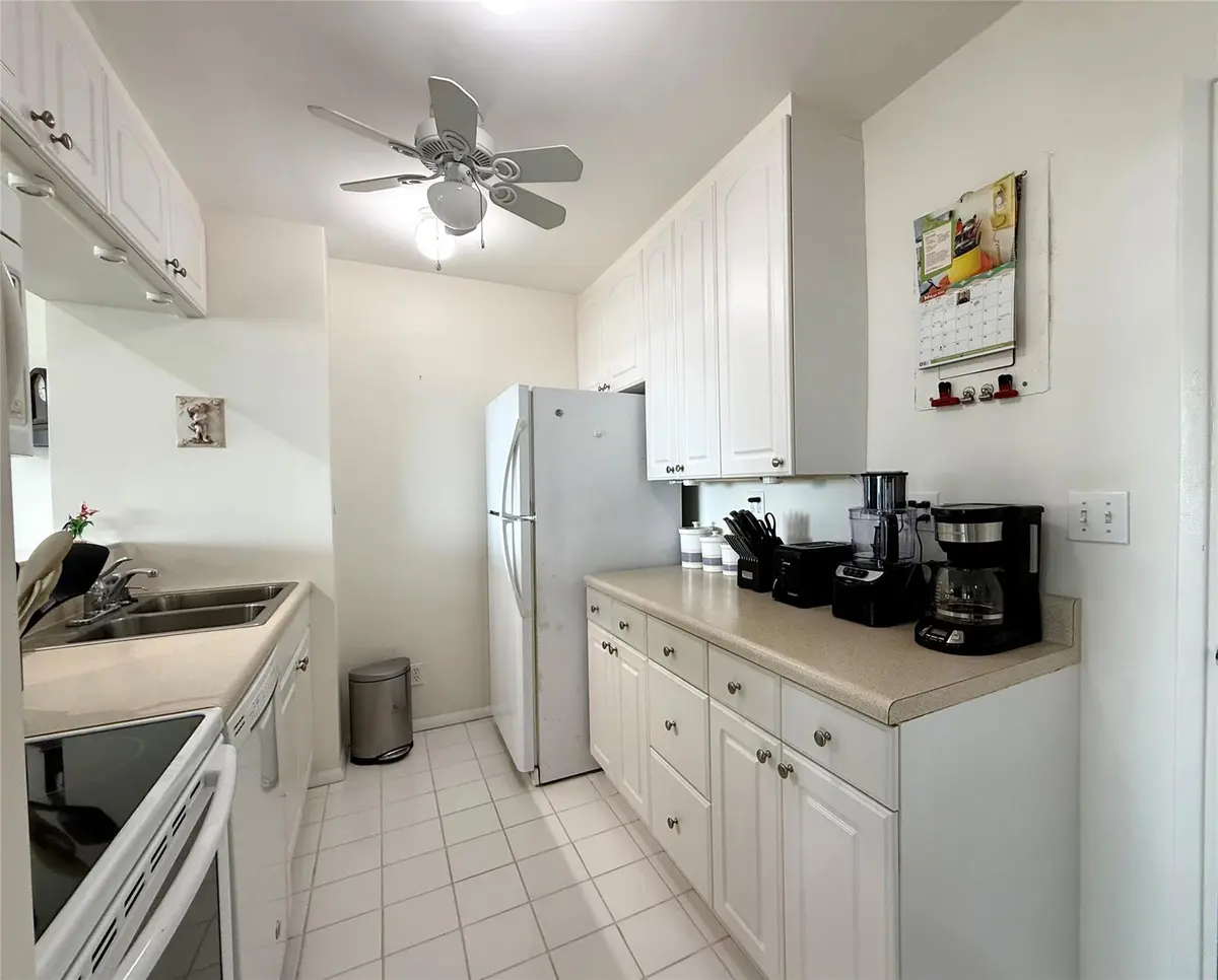 Kitchen at 3233 NE 34th Street 1120, Fort Lauderdale