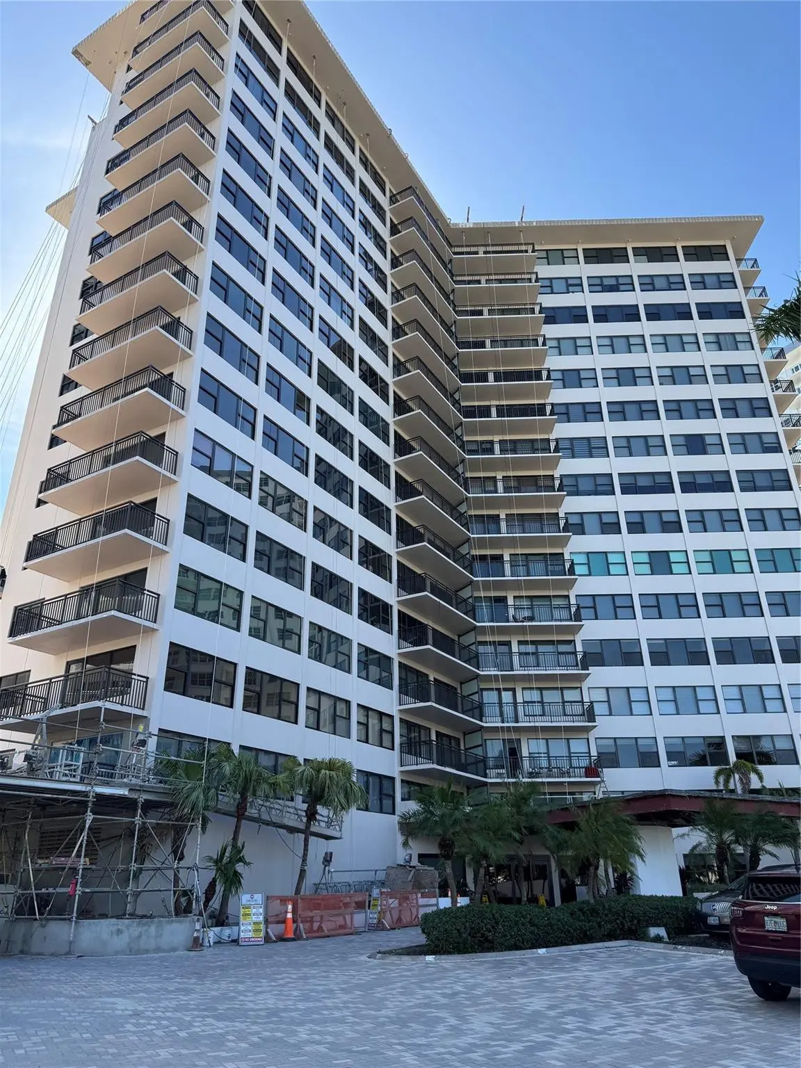 south entrance bldg at 3800 Galt Ocean Drive 1508, Fort Lauderdale