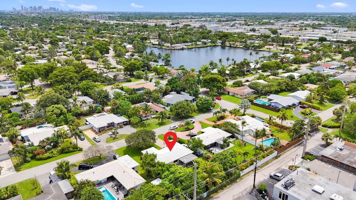 Photo 5 at 1577 NE 49th Street, Oakland Park