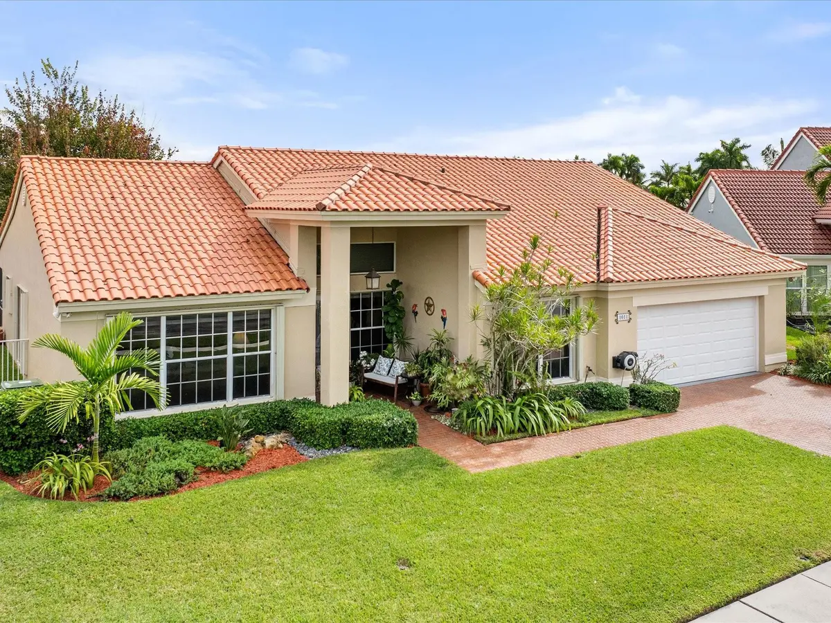 Photo 1 at 1011 NW 193rd Avenue, Pembroke Pines
