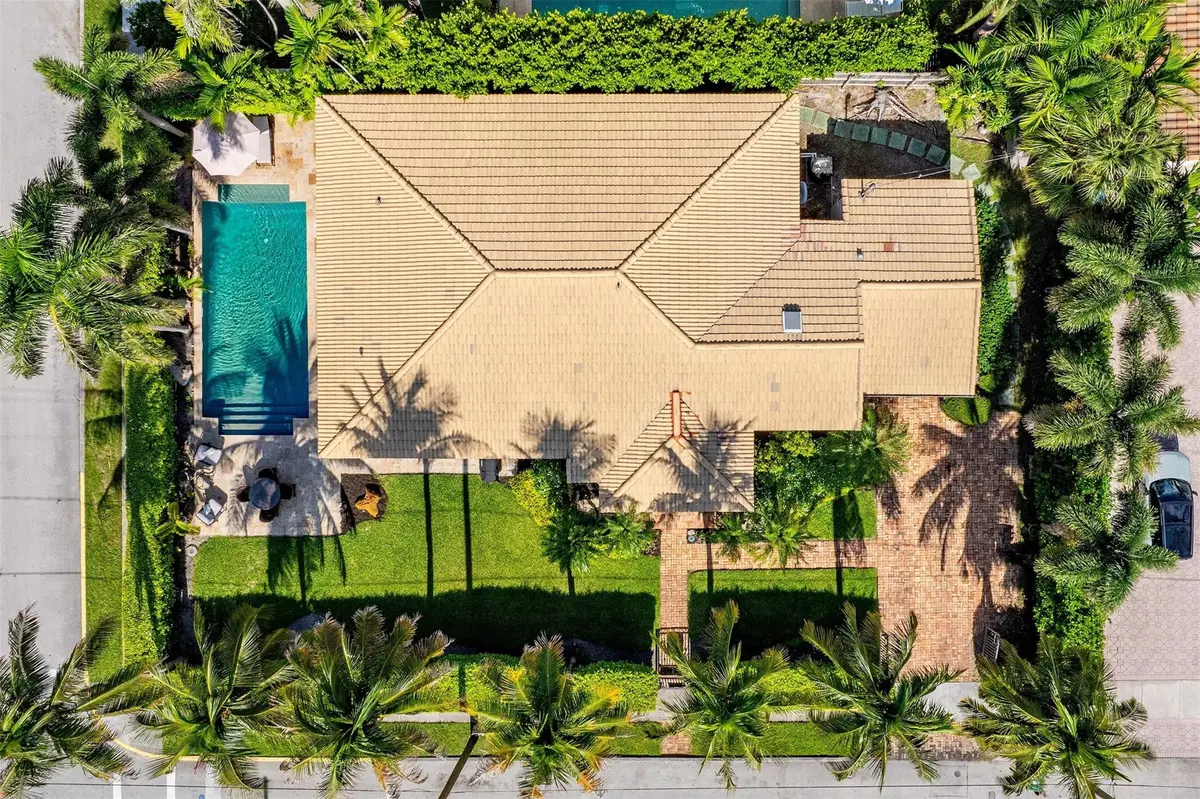 Photo 2 at 359 Poinciana Drive, Fort Lauderdale