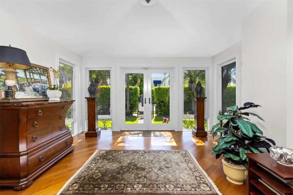 Photo 4 at 359 Poinciana Drive, Fort Lauderdale
