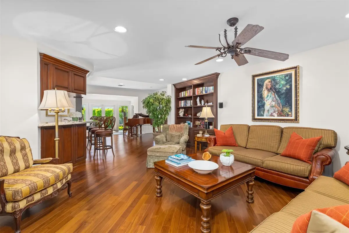 Photo 8 at 359 Poinciana Drive, Fort Lauderdale