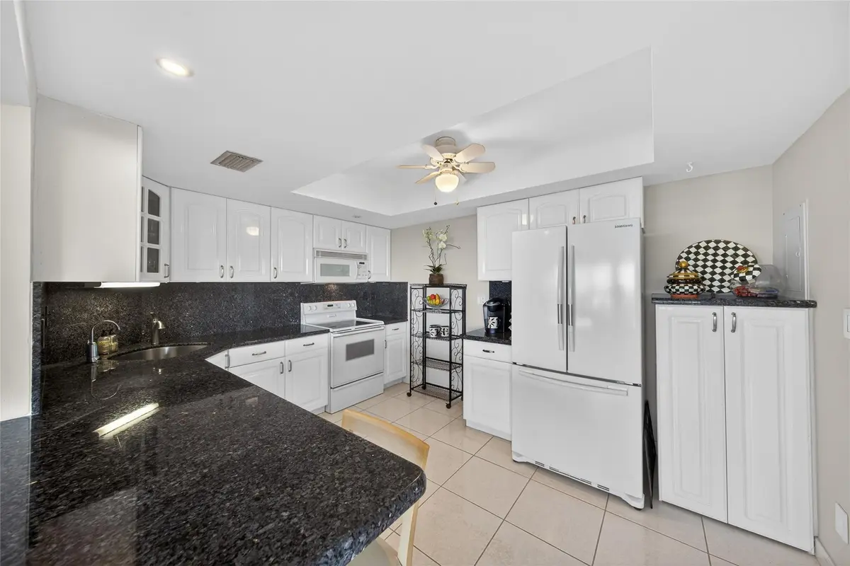 Photo 4 at 3800 Galt Ocean Drive 511, Fort Lauderdale
