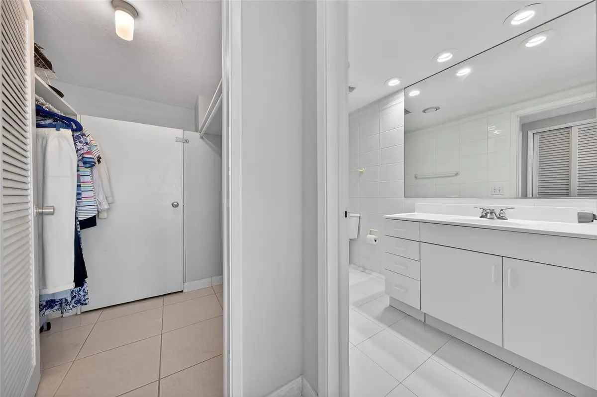 Photo 8 at 3800 Galt Ocean Drive 511, Fort Lauderdale
