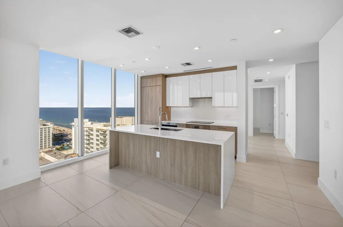 Photo 7 at 151 N Seabreeze Boulevard 1803-E, Fort Lauderdale