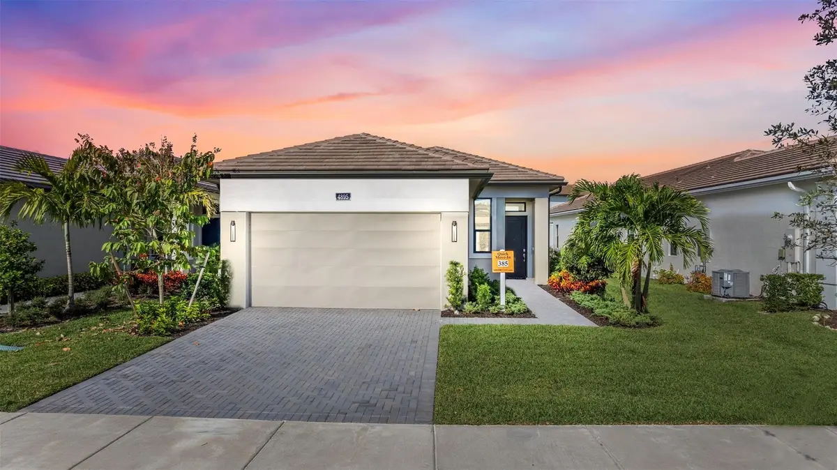 Photo 1 at 4895 Saint Armands Way, Westlake