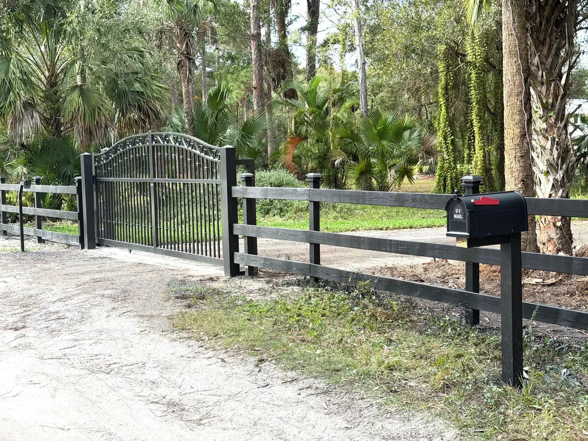 Fence at 5225 SW Ludlum Street, Palm City