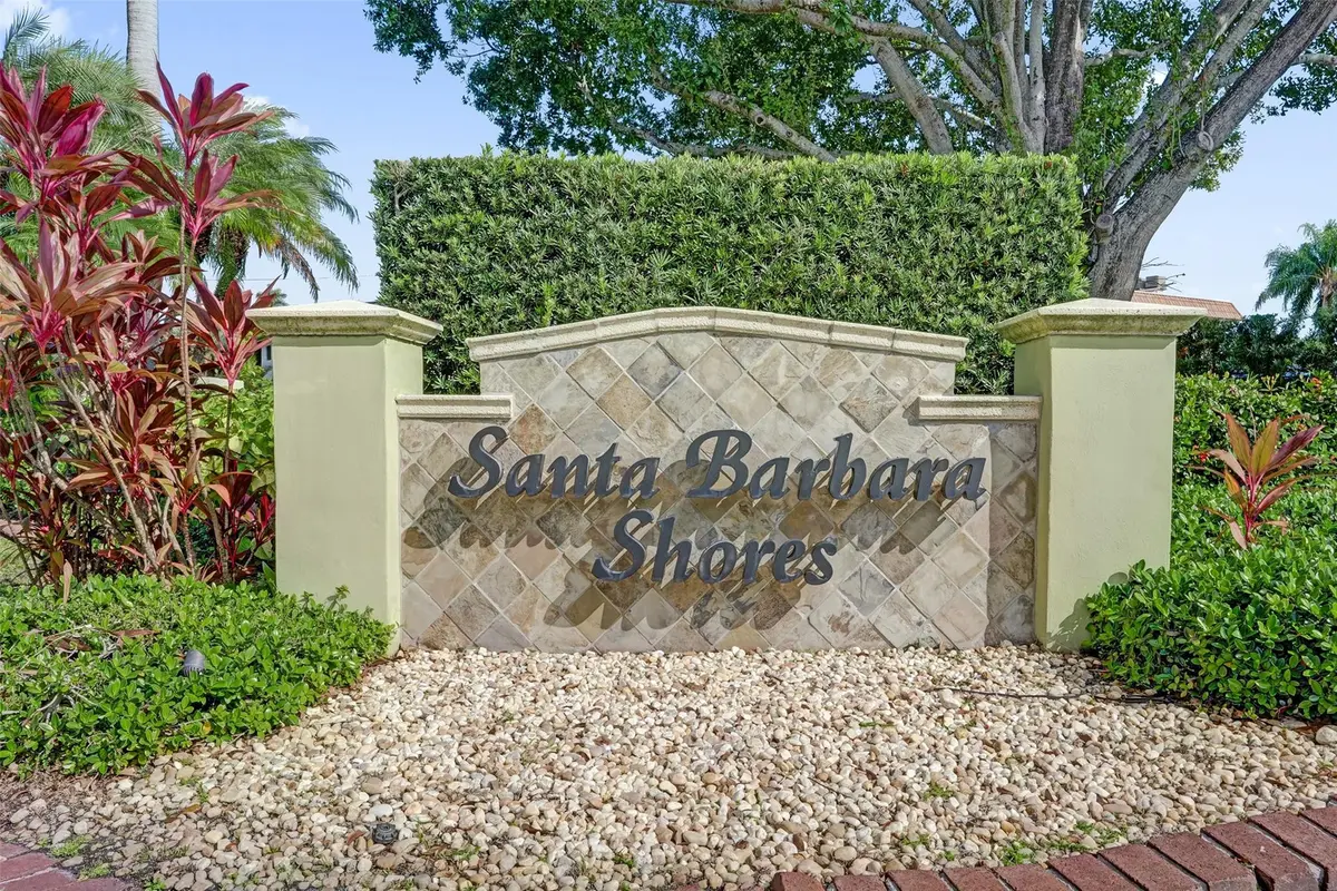 Photo 2 at 2201 SE 9th Street 106, Pompano Beach
