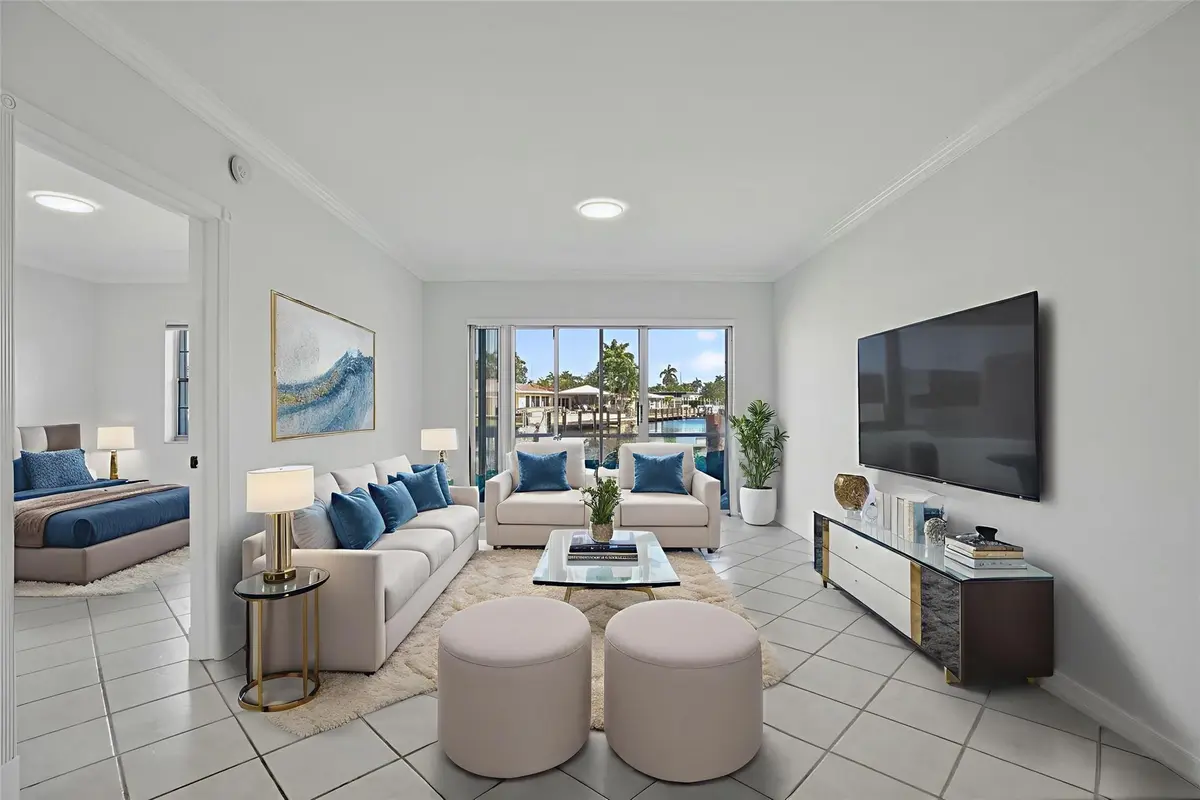 Photo 5 at 2201 SE 9th Street 106, Pompano Beach