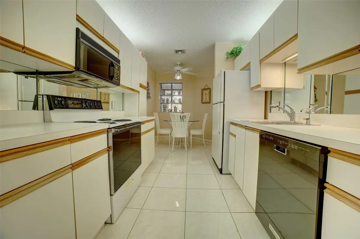 Photo 6 at 5219 Europa Drive G, Boynton Beach