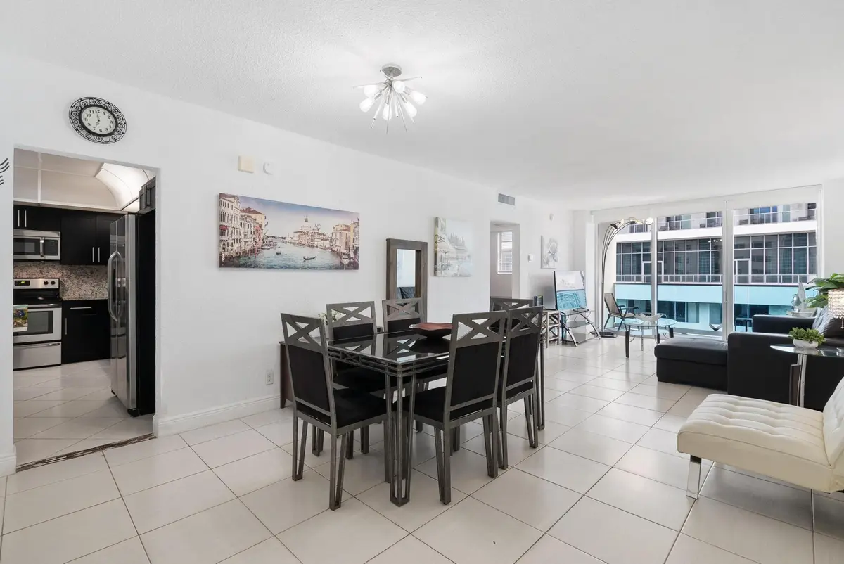 Photo 6 at 4001 S Ocean Drive 14D, Hollywood