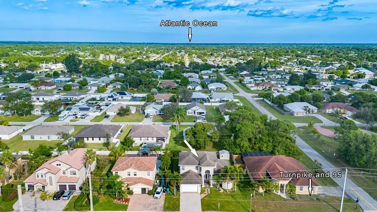 Photo 7 at 2081 SW Bayshore Boulevard, Port St. Lucie