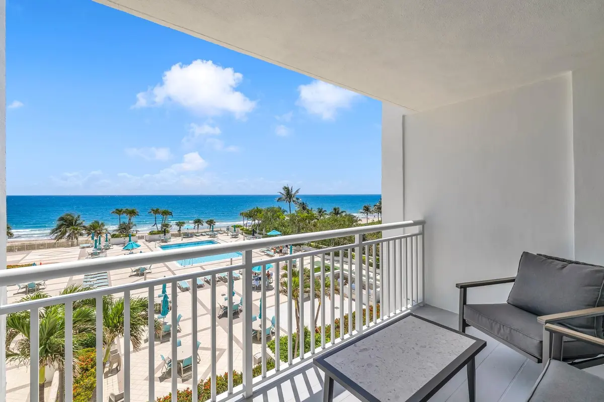 Photo 4 at 1620 S Ocean Boulevard 5m, Lauderdale-By-The-Sea