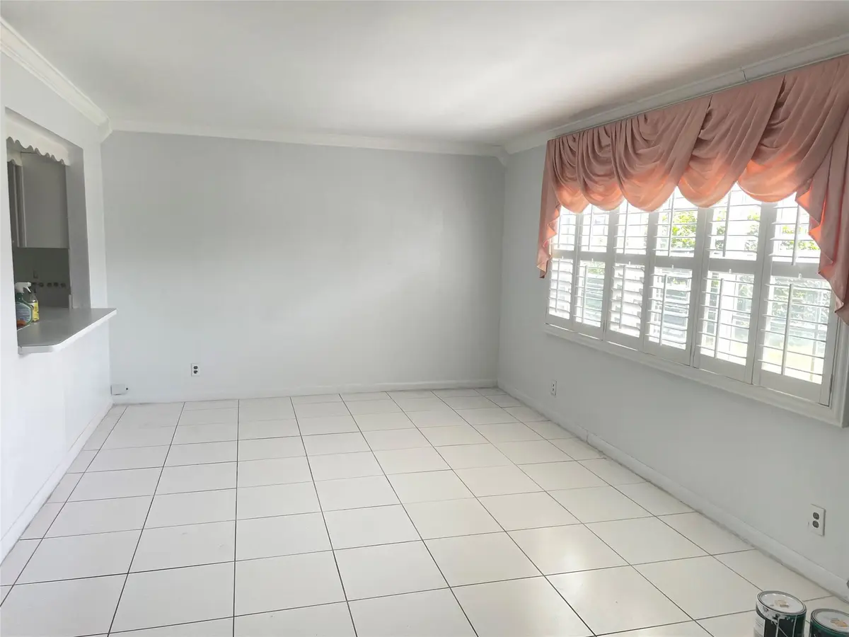 Photo 3 at 1775 SW 81st Way 6-32, Davie