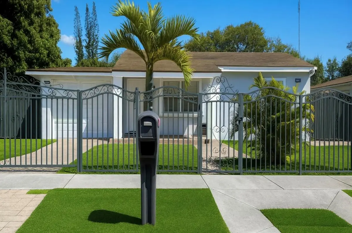 Curb Appeal at 31 Miami Gardens Road, West Park