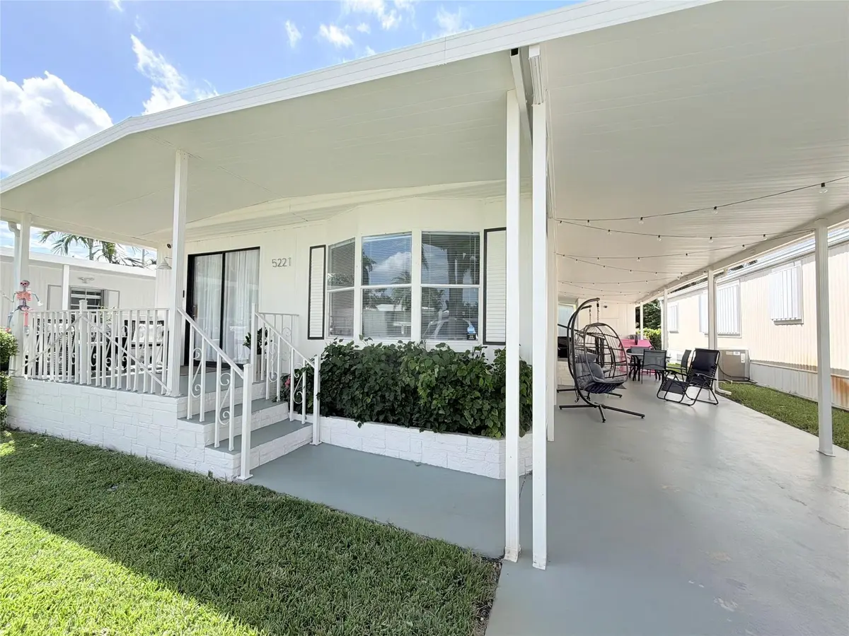 Photo 1 at 5221 SW 25th Avenue, Fort Lauderdale