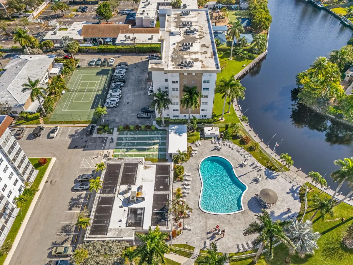 Photo 6 at 3020 NE 16th Avenue 105, Oakland Park