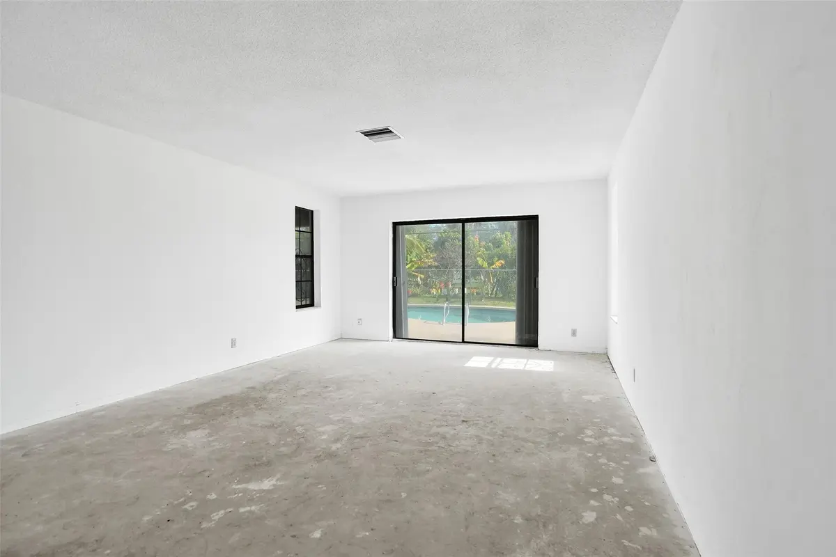 Photo 5 at 65 W Palm Drive, Margate