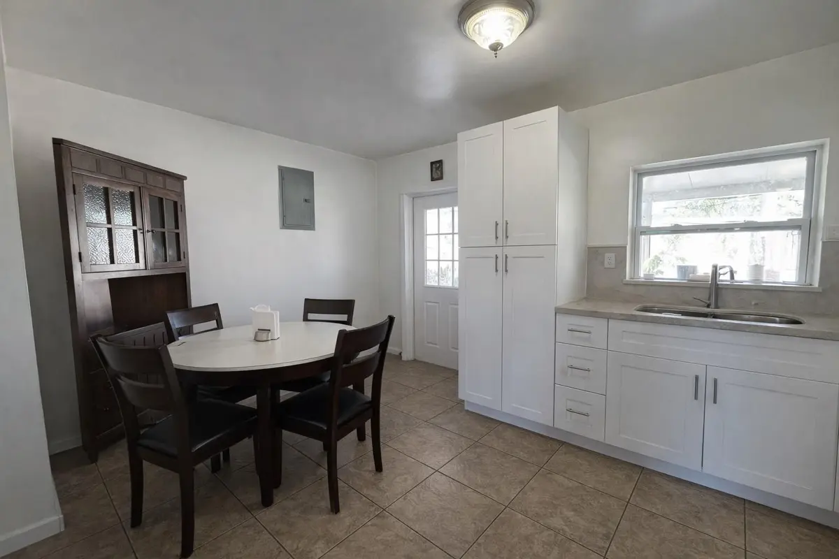Photo 5 at 500 NE 59th Street, Oakland Park