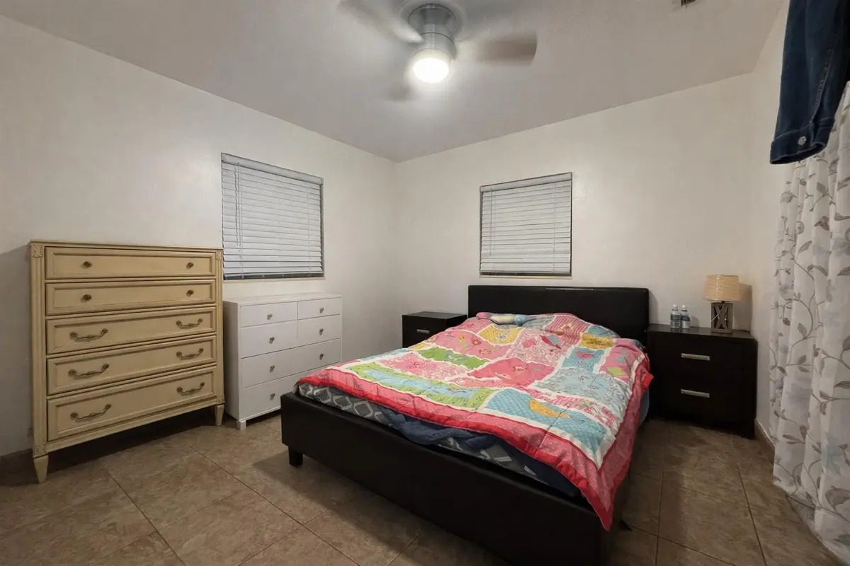 Photo 7 at 500 NE 59th Street, Oakland Park