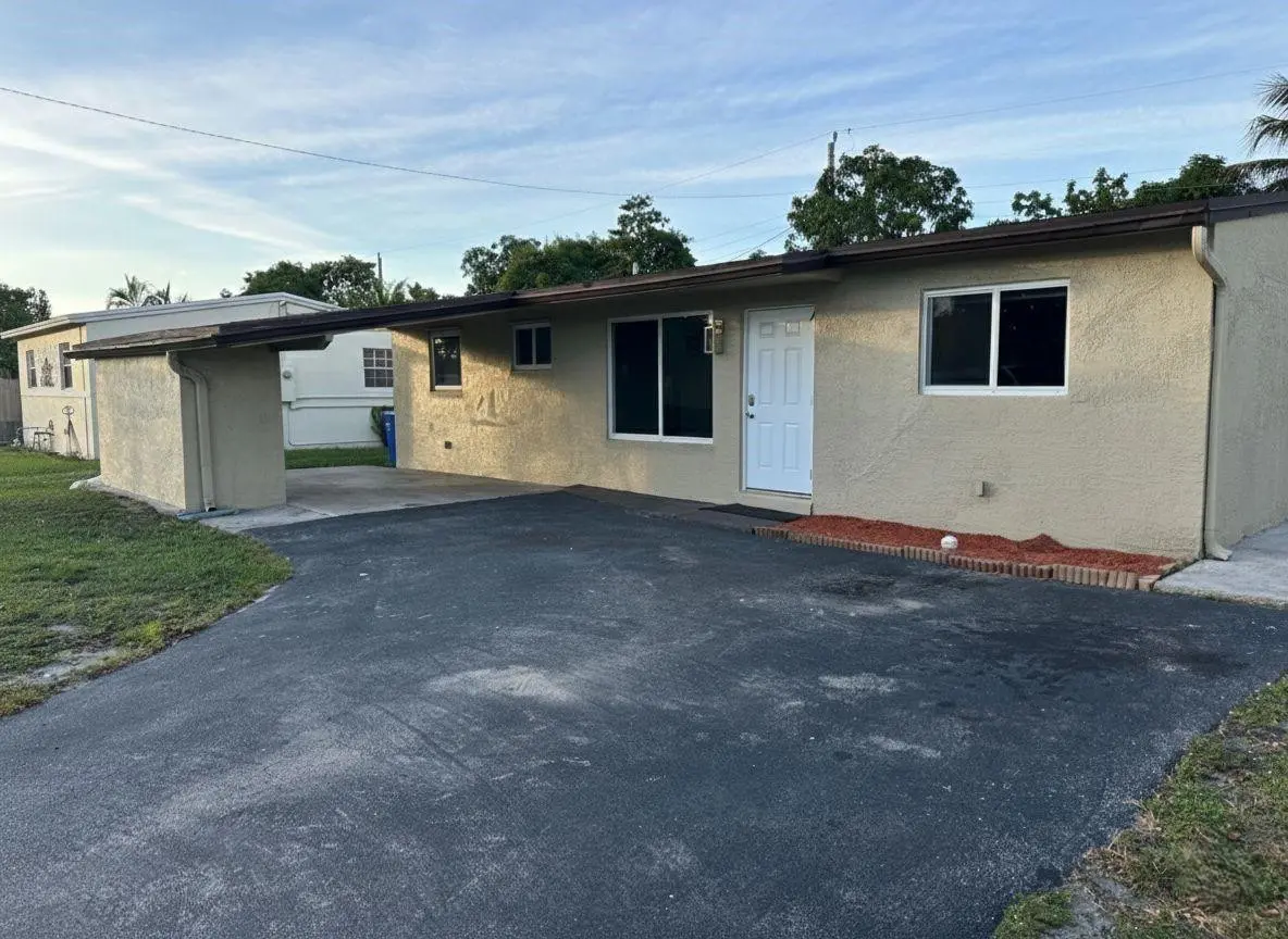 Photo 2 at 6327 SW 2nd Street, Margate