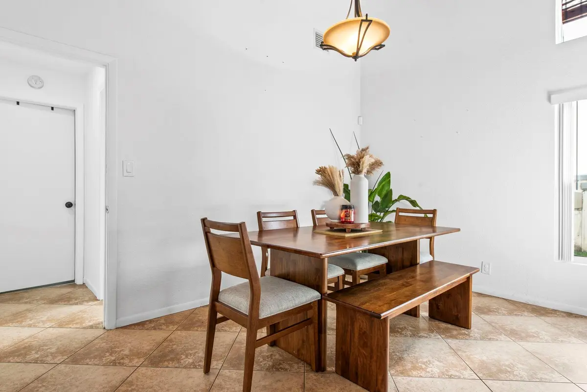 Photo 7 at 1621 Riverwood Lane, Coral Springs