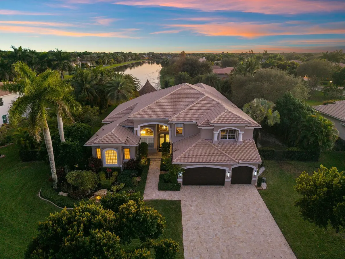 Photo 7 at 11382 Redberry Drive, Davie