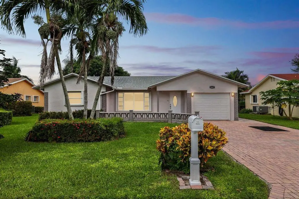 Photo 4 at 9407 NW 70th Place, Tamarac