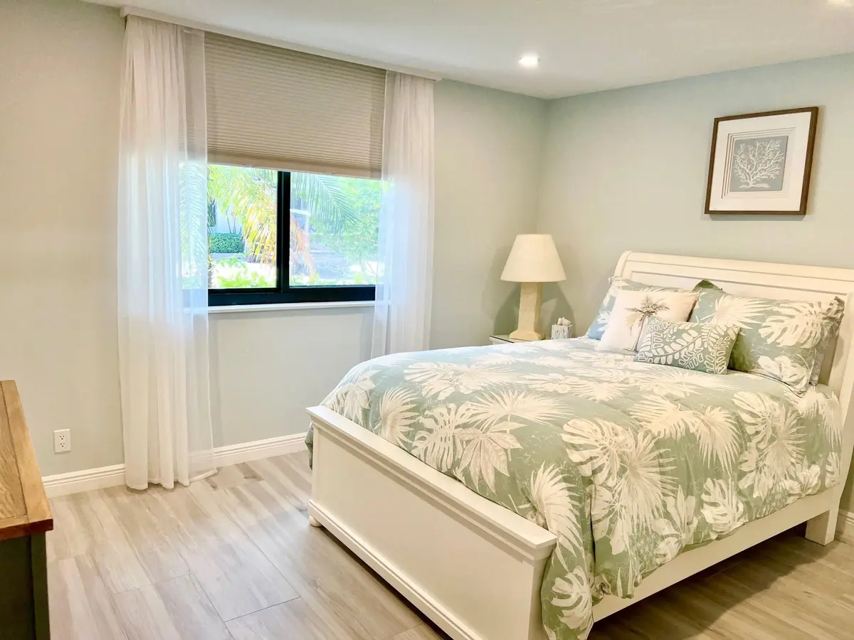 Photo 4 at 1556 S Ocean Lane 103, Fort Lauderdale
